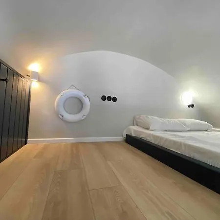 Firaoldport Ormos Firon Village Seavolcanoview 2 Joined * Fira (Santorini)