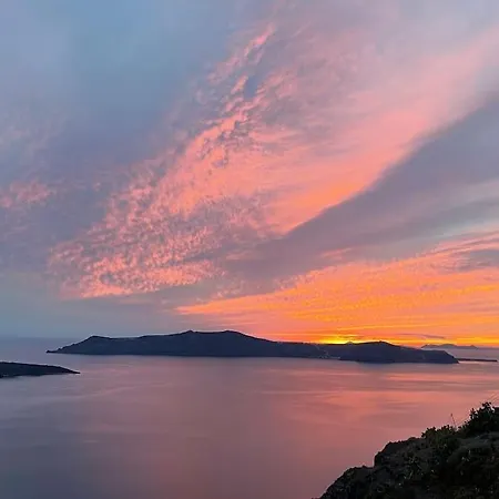 Firaoldport Ormos Firon Village Seavolcanoview 2 Joined * Fira (Santorini)